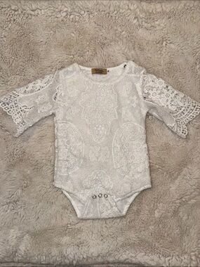 Delicate Lace Baby One-Piece Bodysuit - White